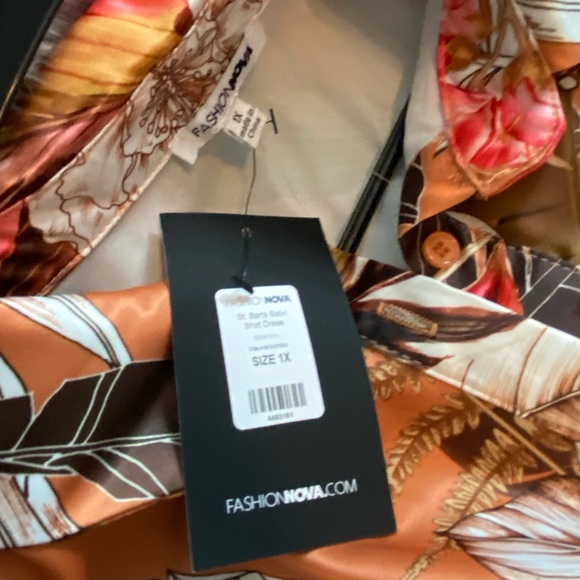 Button up dress - Picture 3 of 4